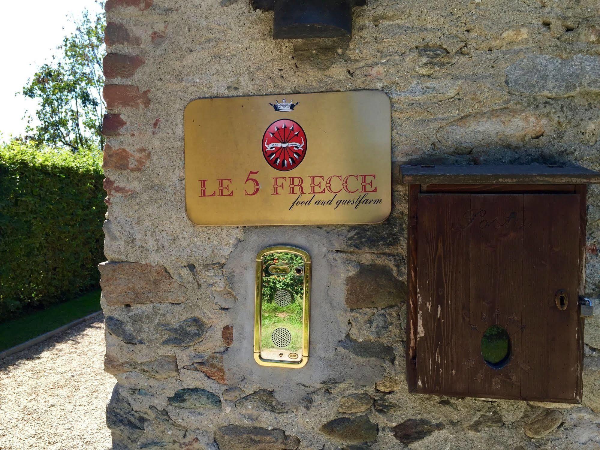 Le 5 Frecce Villa Cavour Dış mekan fotoğraf