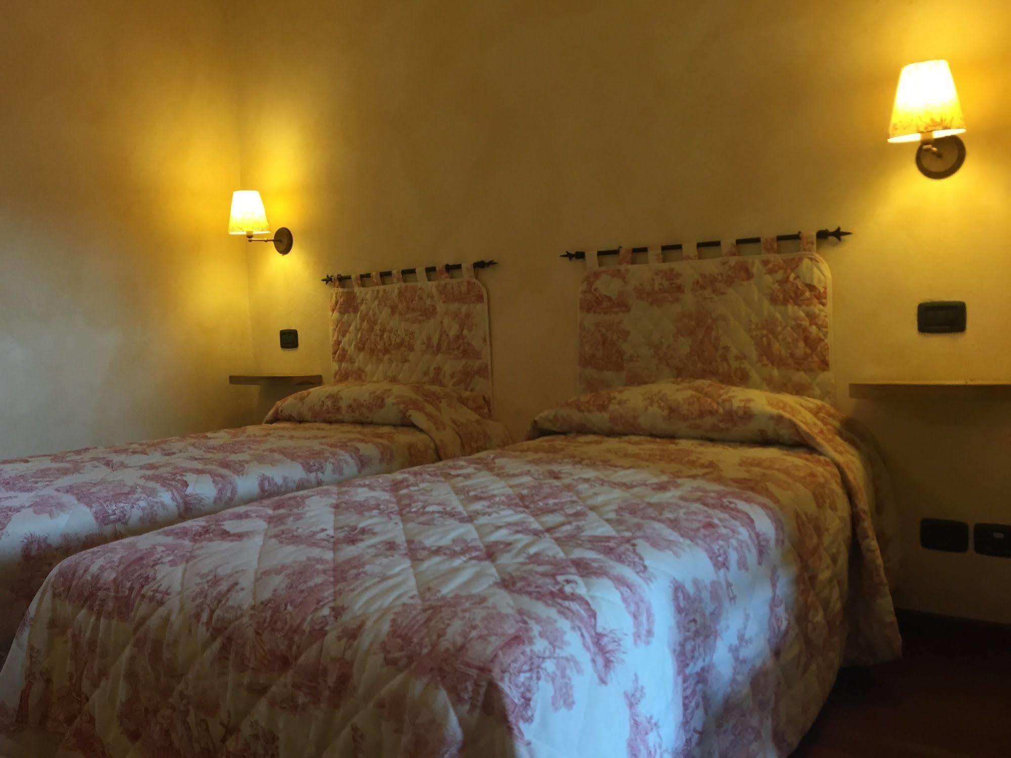 Le 5 Frecce Villa Cavour Dış mekan fotoğraf